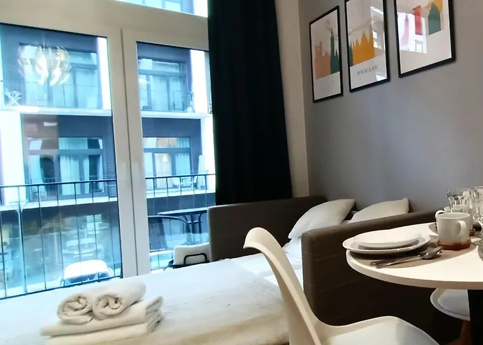 Droinvest Zarembowicza 33 Lotnisko Airport Wrocław