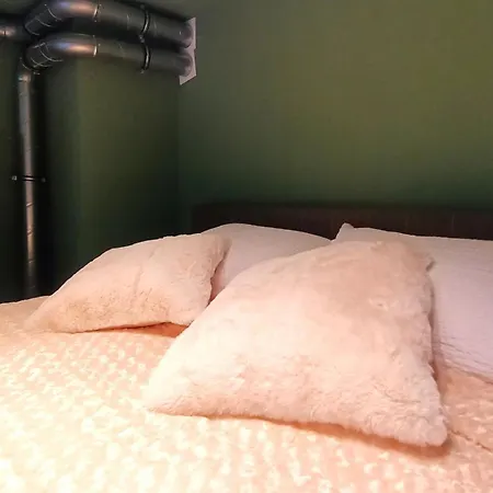 Droinvest Zarembowicza 33 Lotnisko Airport *