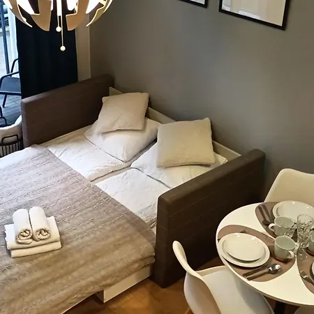 Droinvest Zarembowicza 33 Lotnisko Airport Apartmán *